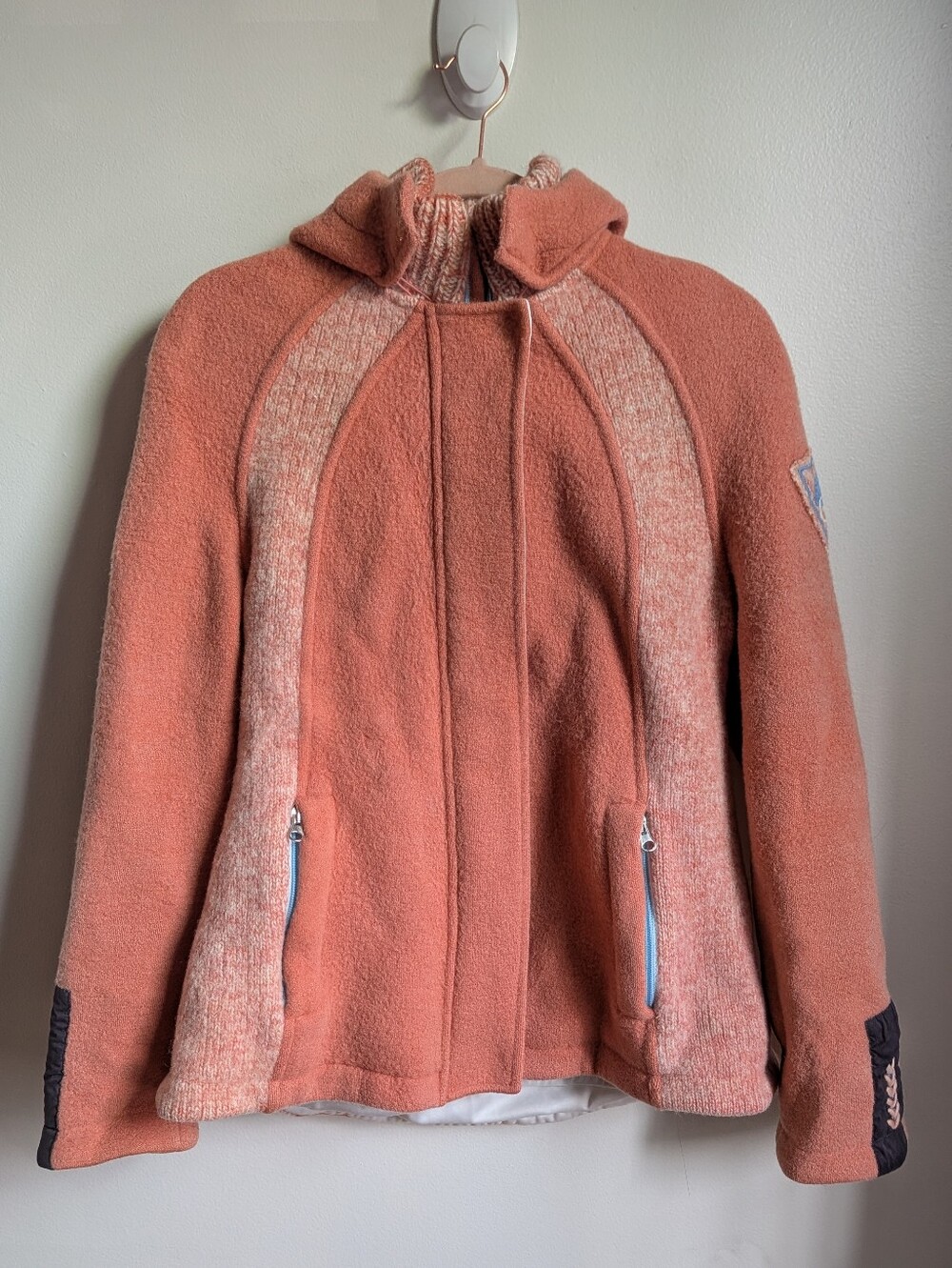 GIESSWEIN Coral Austrian Hooded Wool Lined  Winter Athletic Jacket Size 38